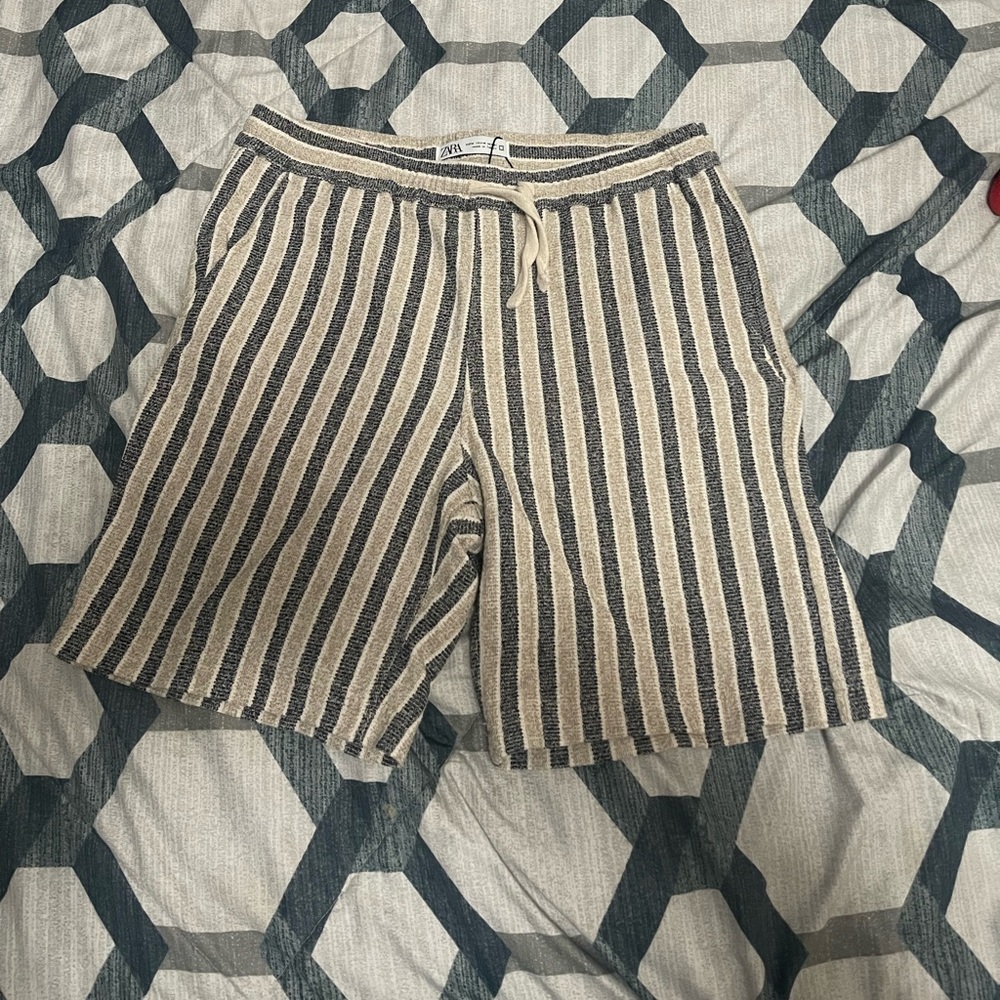 Zara, size M